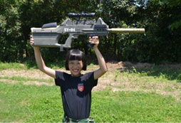 觸摸真實軍事武器