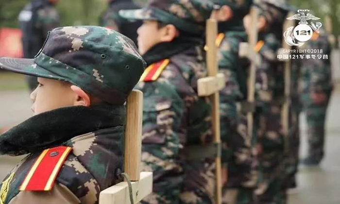 軍姿練習(xí)