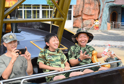 玩海盜船