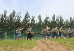 為什么要選擇上海121軍事夏令營(yíng)？
