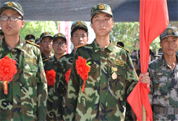 121軍事夏令營都有哪些活動