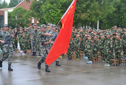 中國(guó)121夏令營(yíng)教官的軍事素質(zhì)如何？