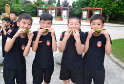 121軍事夏令營讓孩子體驗軍事游學