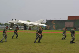 121軍事夏令營如何培養(yǎng)孩子？