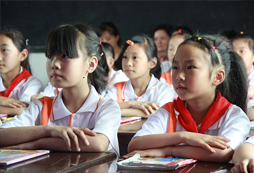 瞧！同學(xué)們多認真?。?/></a>
            <a class=