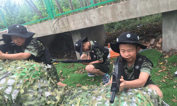 火力壓制