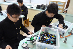 為什么選擇日本機(jī)器人科技課程體驗(yàn)營