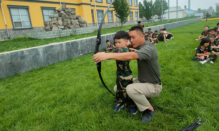 報(bào)名保定軍事夏令營條件