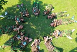 寶雞軍事夏令營(yíng)增強(qiáng)孩子抵抗挫折的能力