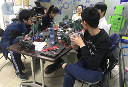 參加北京機(jī)器人夏令營對(duì)那些學(xué)科有幫助
