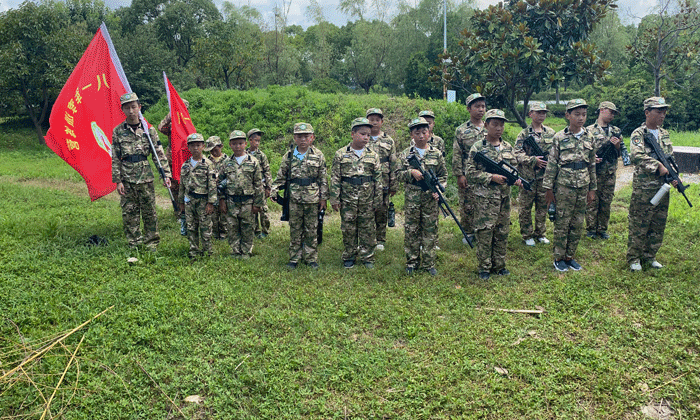 北京軍事夏令營費(fèi)用