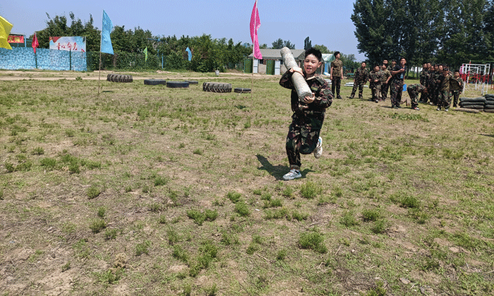 北京軍事夏令營(yíng)多少錢