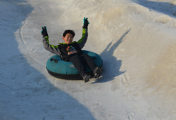 北京小學(xué)生滑雪夏令營介紹滑雪感覺和技巧