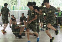 北京軍事夏令營教你狙擊步槍的使用方法