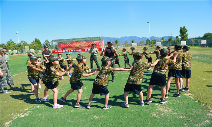 2021勵(lì)志軍事游學(xué)7天夏令營.jpg