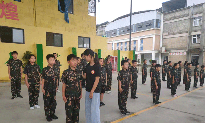 正軍姿，樹立優(yōu)良的習慣