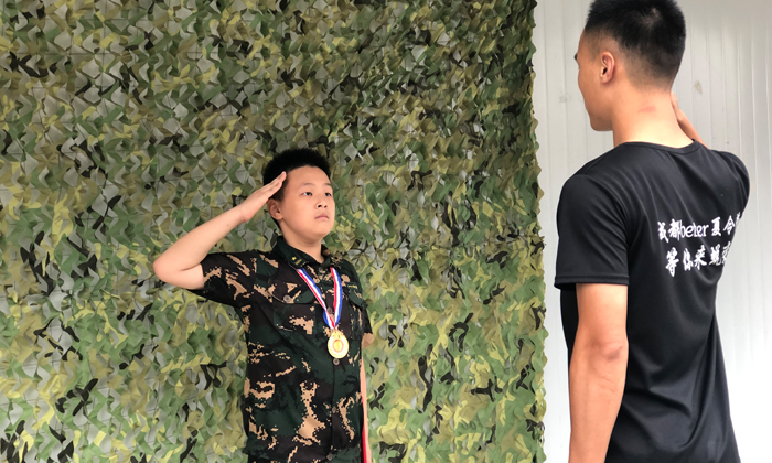 軍人氣質(zhì)