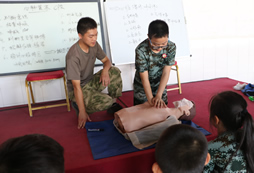孩子參加軍事體驗(yàn)夏令營能培育什么才能呢