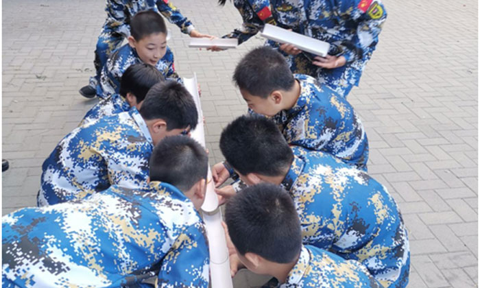 畢節(jié)科技夏令營(yíng)激發(fā)孩子的探索科技精神！.jpg