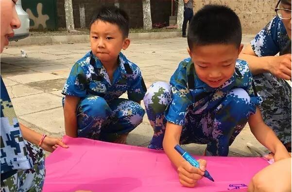  我們的夢(mèng)想在西點(diǎn)軍事夏令營(yíng)這里飛翔