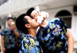 北京西點(diǎn)軍事夏令營幫助孩子收獲滿滿！