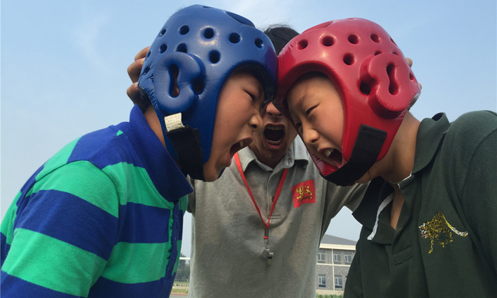 摔跤、相撲——男子漢的游戲！