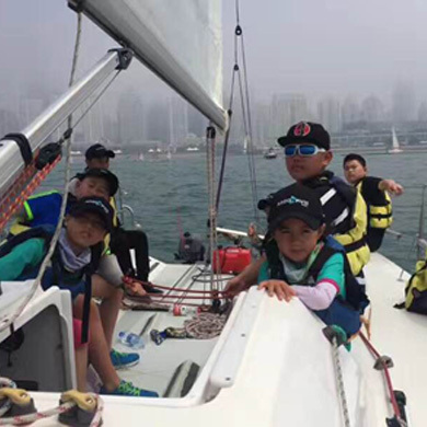 暑期孩子為什么選擇帆船運動