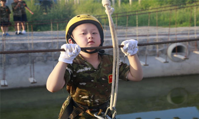 軍事夏令營(yíng)安全措施保障性強(qiáng)