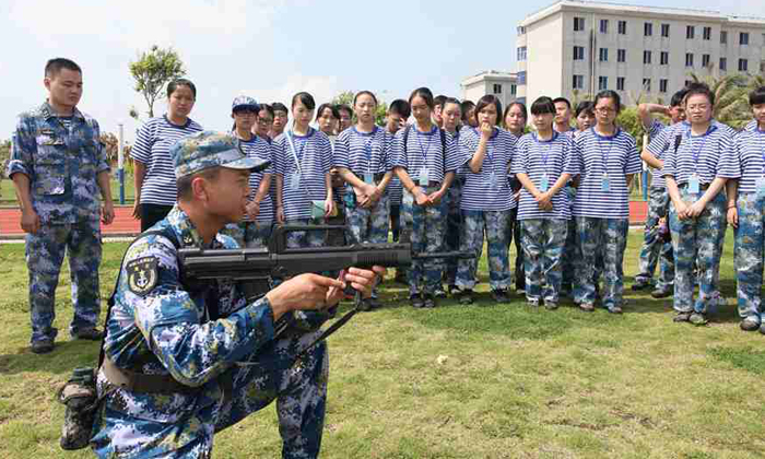  贛南勵志少年軍事夏令營