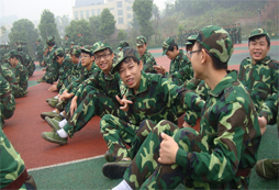 北京軍事夏令營如何培養(yǎng)孩子的情商