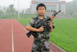 北京八一軍旅夏令營(yíng)給孩子看得見(jiàn)的成長(zhǎng)