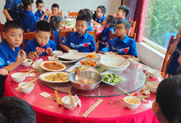 好好吃飯，不挑食，不浪費(fèi)