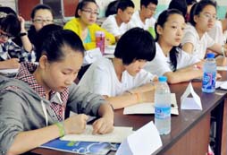 成都酷學酷玩聽力口語夏令營Day5:課堂實況!