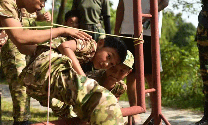 常德軍事夏令營(yíng)師資配比
