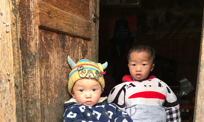 貴州貧困山區(qū)體驗(yàn)夏令營(yíng)