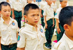 參加長沙軍事夏令營培養(yǎng)孩子的軍人素質(zhì)！
