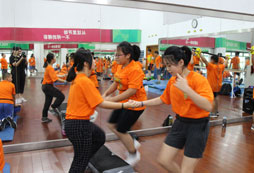 長(zhǎng)沙青少年夏令營(yíng)告訴你青少年發(fā)胖的原因