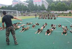 青少年軍事特訓營長沙暑假都有哪些活動？