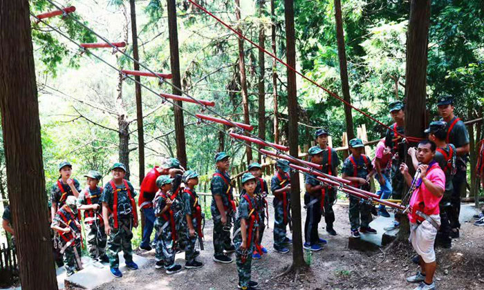 小精英軍事夏令營(yíng)營(yíng)地環(huán)境.jpg