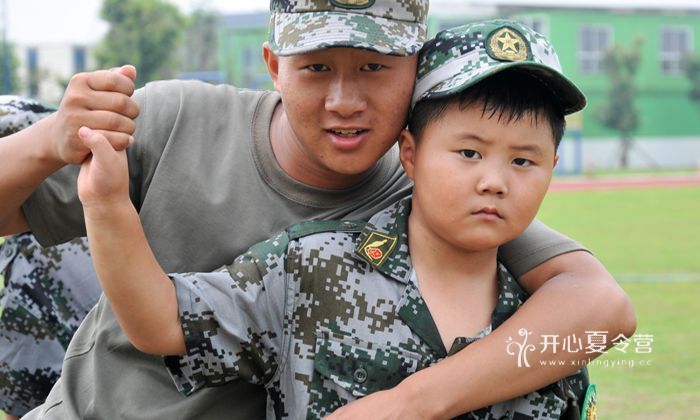 成都軍事夏令營(yíng)