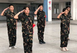 成都軍事夏令營有哪些？