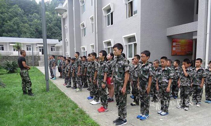 參加成都軍事夏令營(yíng)費(fèi)用及天數(shù)一般是多少？