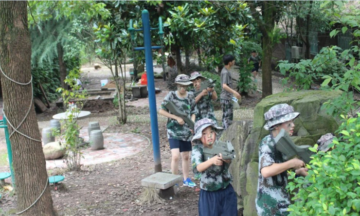 成都暑期軍事夏令營(yíng).jpg
