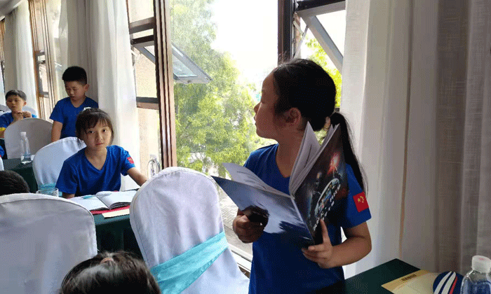 成都科技夏令營助力孩子智力思維開發(fā)！.gif