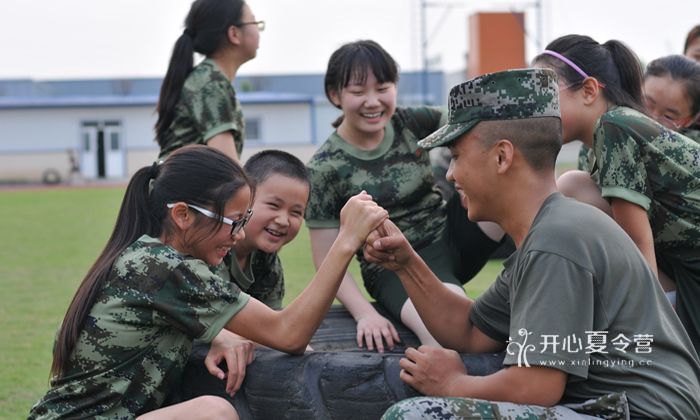 成都軍事夏令營(yíng)
