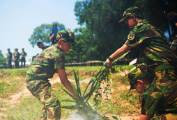 有一種集訓(xùn)可以在成都軍事夏令營里完成！