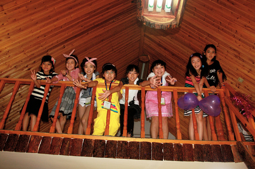 成都藝術(shù)夏令營(yíng)繪出藝術(shù)人生