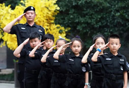 郴州中學(xué)生夏令營給孩子們的收獲有什么？