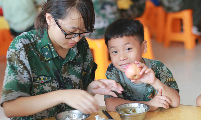 軍事吃苦夏令營