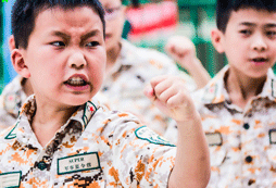 國內(nèi)吃苦的青少年夏令營有哪些？